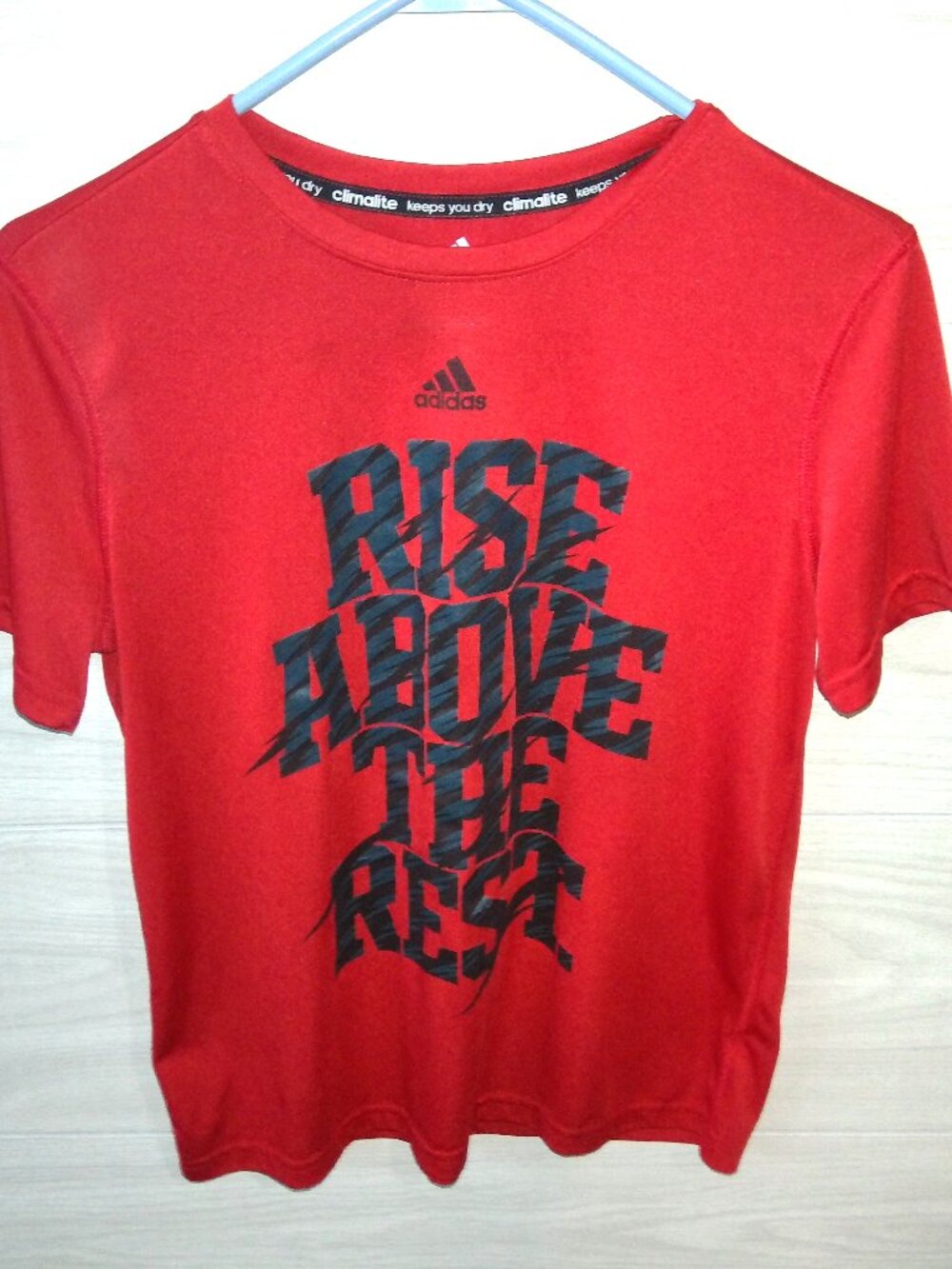 Adidas T-Shirt Boys L (14-16) Red Short Sleeves Rise Above the Rest Spot Defects